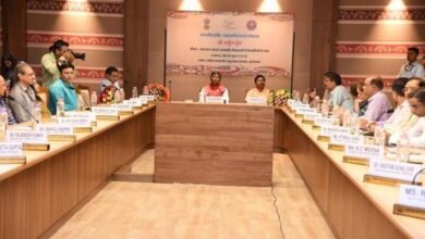 Photo of जनजातीय कार्य मंत्रालय ने केंद्रीय मंत्री श्री अर्जुन मुंडा के साथ 378 स्कूलों के ईएमआरएस विद्यार्थियों की आभासी बातचीत ‘संवाद’ का आयोजन किया