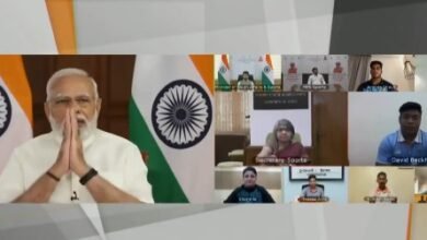 Photo of silver medal: प्रधानमंत्री ने पुरुषों की 3000 मीटर स्टीपलचेज स्पर्धा में रजत पदक जीतने पर अविनाश साबले को बधाई दी