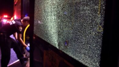 Photo of जेरूसलम के पुराने शहर में इजरायली बस को गोली मारी, 8 घायल