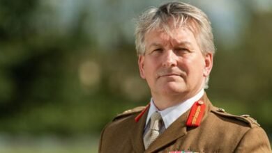 Photo of ब्रिटिश खुफिया प्रमुख लेफ्टिनेंट जनरल सर जिम होकेनहॉल ने रूस-यूक्रेन युद्ध के भविष्य की भविष्यवाणी की
