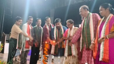 Photo of सरकार समाज के सबसे गरीब व्यक्ति को भी आर्थिक रूप से आत्मनिर्भर बनाने के लिए काम कर रही है: सूचना एवं संस्कृति मंत्री