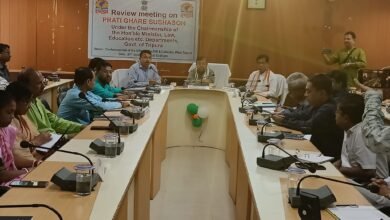 Photo of समाज के सभी वर्गों के लोगों को विभिन्न परियोजनाओं और सेवाओं को प्रदान करने के लिए शिक्षा मंत्री इस अभियान को चला रहे हैं