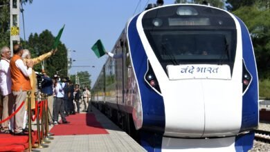 Photo of प्रधानमंत्री ने हिमाचल प्रदेश के ऊना से नई दिल्ली के लिए वंदे भारत एक्सप्रेस को हरी झंडी दिखाई
