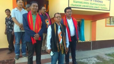 Photo of ओम्पी चेचुआ बाजार में मत्स्य शिक्षा केंद्र का उद्घाटन, मछली पालन के आधुनिक तरीकों का प्रशिक्षण दे रहे हैं मछुआरे : मत्स्य मंत्री