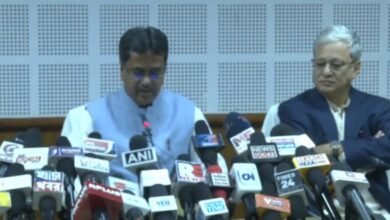 Photo of सरकारी कर्मचारियों को डी.ए में और 12 प्रतिशत की वृद्धि राज्य के विभिन्न विभागो में कार्यरत अनियमित एवं कंन्ट्रेक्चुवल कर्मचारियों के आय में 50 प्रतिशत से भी अधिक वृद्धि की गई है. मुख्यमंत्री