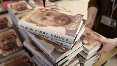 Photo of यूनाइटेड किंगडम के सबसे कम उम्र के राजकुमार और सिंहासन के लिए दूसरे स्थान पर प्रिंस हैरी की आत्मकथा, “स्पेयर” पुस्तक के रूप में प्रकाशित हुई है।