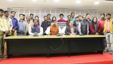 Photo of प्रदेश में कार्यरत सरकारी मान्यता प्राप्त पत्रकारों का स्वास्थ्य बीमा लोकतंत्र को मजबूत करने में पत्रकारों की अहम भूमिका : सूचना एवं संस्कृति मंत्री