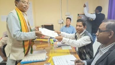 Photo of नामांकन पत्र के अंतिम दिन विधायक और भाजपा सदस्य डॉ अतुल देववर्मा ने इस्तीफा दिया