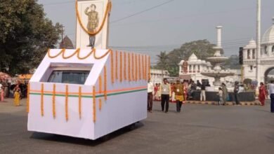 Photo of नेताजी सुभाष चंद्र बोस की जयंती पर अगरतला में रंगारंग शोभायात्रा निकाली गई