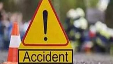 Photo of वाहन की टक्कर, दो घायल