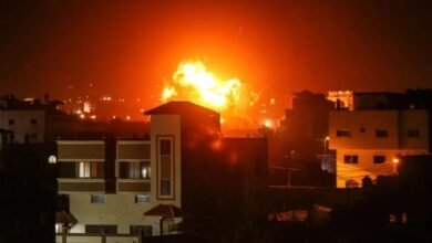 Photo of इजरायली सेना के हवाई हमलों से एक बार फिर फिलिस्तीन का घिरा हुआ गाजा हिल गया