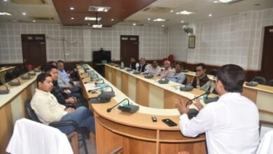 Photo of चुनाव के बाद की स्थिति : मुख्य सचिव की जिलाधिकारी व पुलिस के साथ वीडियो कांफ्रेंसिंग बैठक, अधीक्षकों ने पुलिस प्रशासन को चुनाव के बाद की स्थिति को नियंत्रित करने के लिए सख्त कार्रवाई करने के निर्देश दिए.