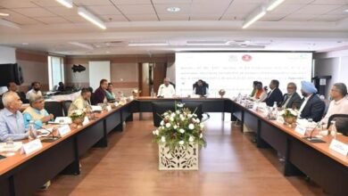 Photo of श्रम एवं रोजगार मंत्री श्री भूपेंद्र यादव ने बेलगावी (कर्नाटक), शमशाबाद (तेलंगाना), बारामती (महाराष्ट्र), किशनगढ़, अजमेर (राजस्थान), बालेश्वर (ओडिशा), कुरनूल (आंध्र प्रदेश) और ग्रेटर नोएडा (उत्तर प्रदेश) में कर्मचारी राज्य बीमा निगम के नए अस्पताल स्थापित करने की घोषणा की