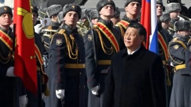 Photo of चीनी राष्ट्रपति शी जिनपिंग तीन दिवसीय राजकीय यात्रा पर रूस पहुंचे