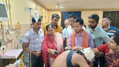 Photo of प्रतिमा भौमिक राजनीतिक आतंकवाद में घायलों को देखने जीबी अस्पताल गई थीं