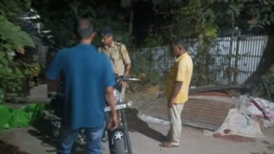 Photo of सरकारी कर्मचारी का रहस्यमयी शव उसके घर से बरामद किया गया