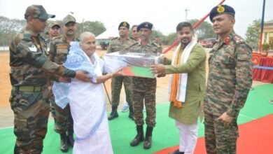 Photo of शहीदों के परिजनों को सलाम, देश आज सुरक्षित है क्योंकि भारतीय सेना हमेशा जागती है: मंत्री सुशांत चौधरी