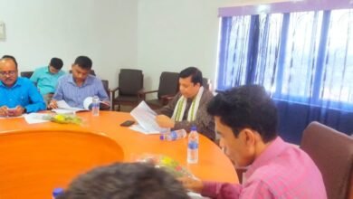 Photo of मनुघाट राजस्व डाक बंगला में समीक्षा बैठक में समाज कल्याण मंत्री, राज्य की वर्तमान सरकार लोगों के कल्याण के लिए जिम्मेदार है