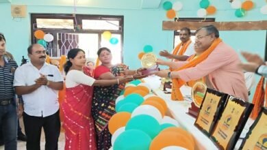 Photo of मोहनपुर ब्लॉक में केंद्रीय और राज्य परियोजनाओं के कार्यान्वयन के लिए पुरस्कार, आत्मनिर्भर बनें ग्राम पंचायतें : कृषि मंत्री