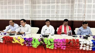 Photo of कुमारघाट अनुमंडल के विभिन्न विकास कार्यक्रमों की समीक्षा बैठक, जनप्रतिनिधि व सरकारी कर्मचारी जनता के प्रति जवाबदेह : मत्स्य मंत्री