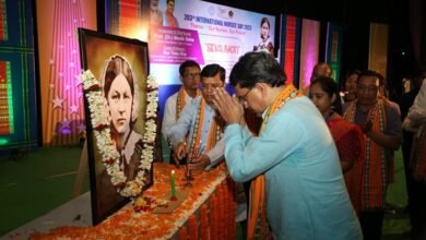 Photo of अंतर्राष्ट्रीय नर्स दिवस के अवसर पर मुख्यमंत्री, नर्सों को चिकित्सा सेवा प्रदान करने में मानवीयता का परिचय देना चाहिए