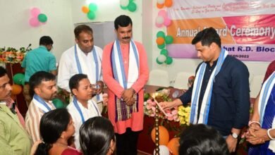 Photo of  वार्षिक पुरस्कार समारोह-2023, शासकीय परियोजनाओं के क्रियान्वयन में जिम्मेदारी से कार्य करे प्रखंड प्रशासन : मत्स्य मंत्री