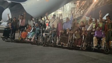 Photo of भारतीय वायुसेना ने सी-17 विमान के माध्यम से सूडान से सामरिक बचाव अभियान के तहत लगभग 24 घंटे का नॉन-स्टॉप ऑपरेशन चलाया