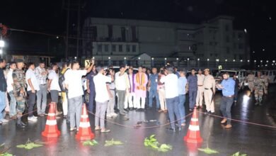 Photo of मुख्यमंत्री ने कुमारघाट में उल्टे रथ से दुखद दुर्घटना स्थल का दौरा किया