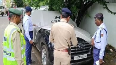 Photo of अगरतला शहर में अवैध पार्किंग के खिलाफ यातायात प्रवर्तन दल ने जुर्माना लगाया