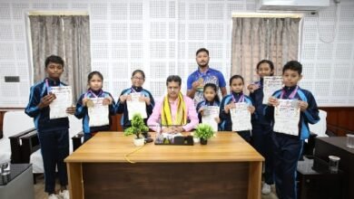 Photo of मुख्यमंत्री से अंतर्राष्ट्रीय कराटे प्रतियोगिता के विजेताओं की सौजन्य मुलाकात