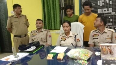 Photo of दो पैकेट ब्राउन शुगर के साथ 1500 खोखा बरामद, तीन गिरफ्तार