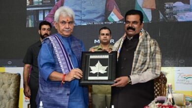 Photo of श्री गिरिराज सिंह ने श्रीनगर में ‘पंचायतों में सतत विकास लक्ष्यों के स्थानीयकरण (एलएसडीजी) पर तीन दिवसीय राष्ट्रीय विषयगत कार्यशाला’ का उद्घाटन किया