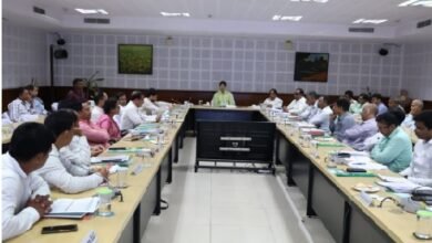 Photo of त्रिपुरा राज्य रोजगार गारंटी परिषद की समीक्षा बैठक में मुख्यमंत्री, राज्य में स्थानीय लोकप्रिय उत्पादों के उत्पादन पर ध्यान केंद्रित करने के लिए एमजीएन रेगा