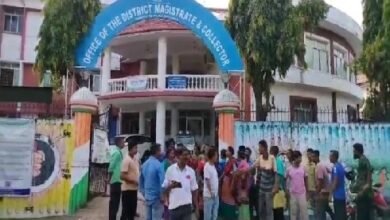 Photo of ग्राहकों की सुविधा का फायदा उठाकर पैसे हड़पने का आरोप