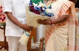 Photo of राज्यपाल ने राष्ट्रपति से शिष्टाचार भेंट की