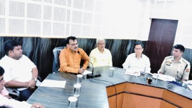 Photo of दिवाली मेले एवं त्योहार को लेकर वित्त मंत्री की अध्यक्षता में माताबाड़ी ब्लॉक में बैठक