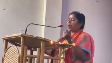 Photo of धार्मिक पर्यटन केंद्रों के बुनियादी ढांचे को विकसित करने के लिए केंद्र और राज्य सरकारें गंभीरता से काम कर रही हैं: केंद्रीय राज्य मंत्री