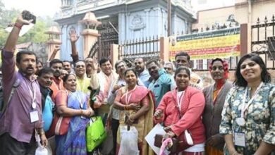 Photo of काशी तमिल संगमम् के दूसरे चरण  के पेशेवरों के समूह ने घाटों, सुब्रमण्यम भारती के आवास और कांची मठ का दौरा किया