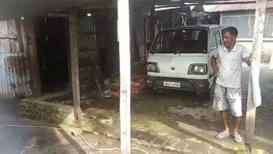 Photo of एक ही रात में तीन गृहस्वामियों के घर से गाय चोरी होने से इलाके में दहशत फैल गयी