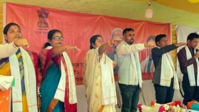 Photo of भवन भारत संकल्प यात्रा का उद्देश्य प्रधानमंत्री नरेंद्र मोदी की सरकार की विभिन्न जन-उन्मुख परियोजनाओं का लाभ वंचित वर्ग के लोगों तक पहुंचाना है: प्रतिमा भौमिक