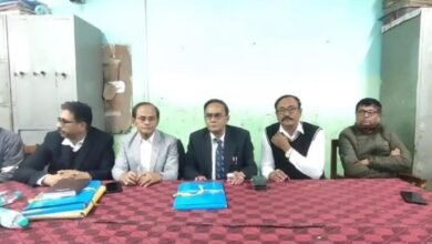 Photo of वरिष्ठ वकील शैलेश कुमार यादव के साथ आईएस अधिकारी के दुर्व्यवहार पर वकीलों ने दी चेतावनी