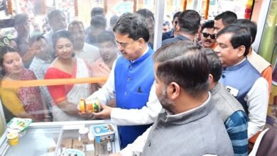 Photo of उचित मूल्य की दुकानों पर गोमती दुग्ध उत्पादों की बिक्री प्रारम्भ, प्रदेश की सार्वजनिक वितरण प्रणाली को सुदृढ़ करने की पहल: मुख्यमंत्री