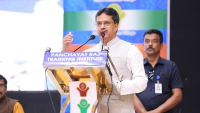 Photo of उचित मूल्य की दुकानें समाज के अंतिम व्यक्ति तक दैनिक आवश्यकता की वस्तुएं पहुंचाने में सकारात्मक भूमिका निभा रही हैं: मुख्यमंत्री