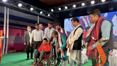 Photo of दिव्यांगजनों को आत्मनिर्भर बनाने के लिए उनके साथ खड़े रहें: ऊर्जा मंत्री