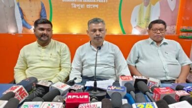 Photo of सीपीआईएम और कांग्रेस अपने हितों की रक्षा के लिए लड़ रहे हैं: बीजेपी