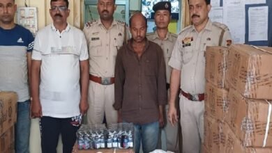 Photo of गुप्त सूचना के आधार पर की गई छापेमारी में 50 लाख की फेंसिडिल जब्त की गई