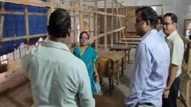 Photo of राज्य निर्वाचन विभाग के मुख्य पदाधिकारी एवं रिटर्निंग पदाधिकारी मतगणना केंद्र का प्रबंधन जांचने गये थे