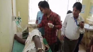 Photo of तेलियामुरा रेलवे स्टेशन पर एक शख्स को लहूलुहान