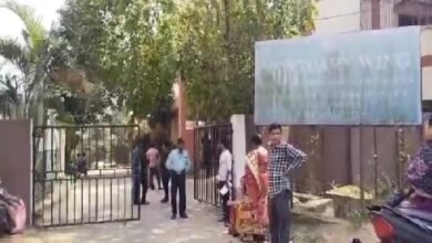 Photo of लॉरी-ऑटो टक्कर में एक युवक की मौत हो गई