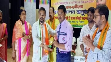 Photo of सफल छात्रों को भी वास्तविक इंसान के रूप में विकसित होना चाहिए: पर्यटन मंत्री